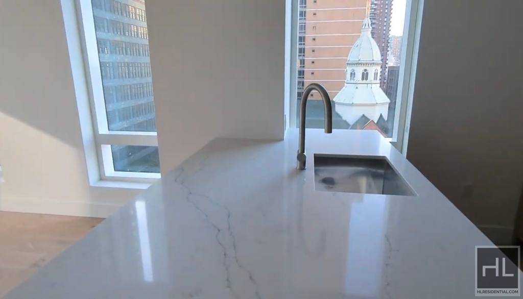 West 43rd Street - Photo 1