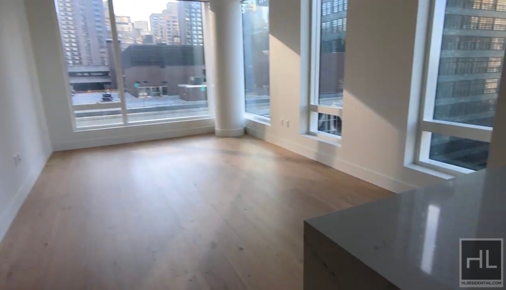 West 43rd Street - Photo 2
