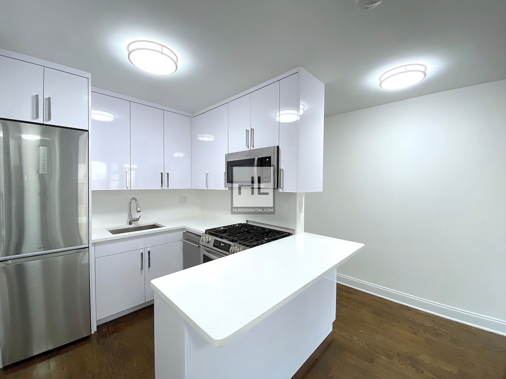 East 35 Street - Photo 1