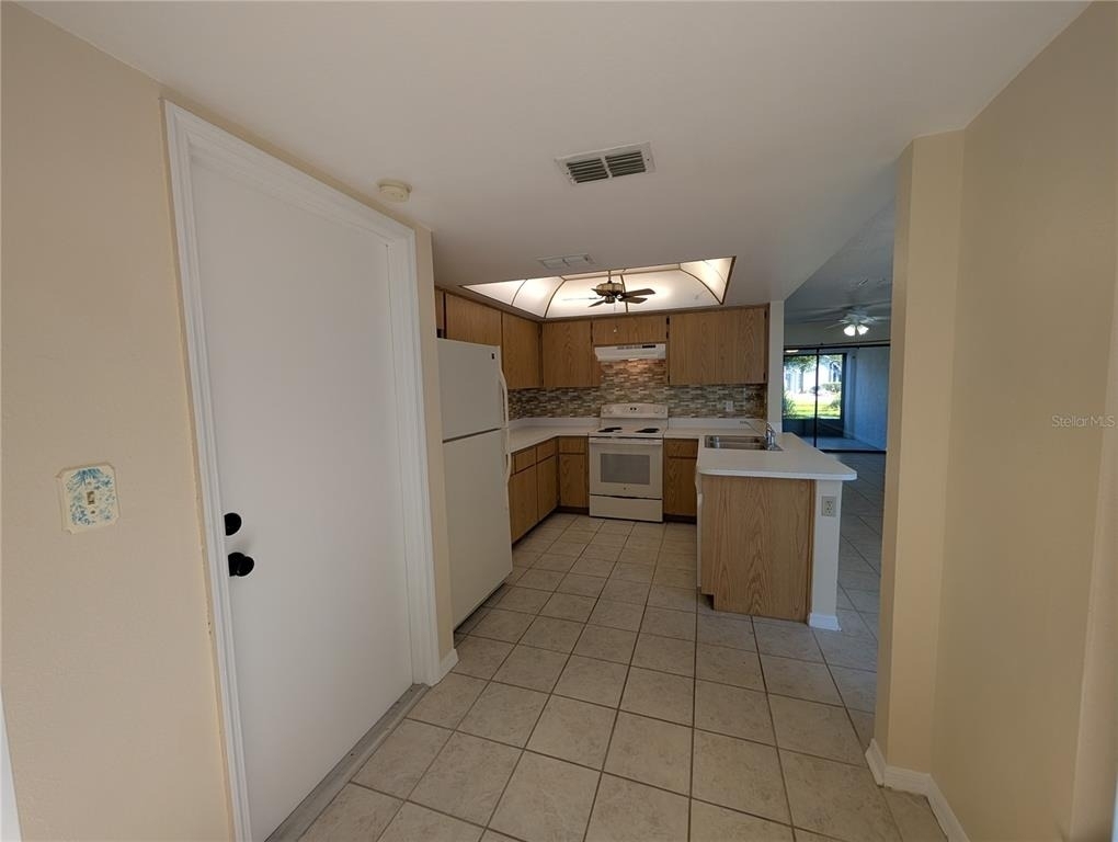 7705 Rockville Court - Photo 8