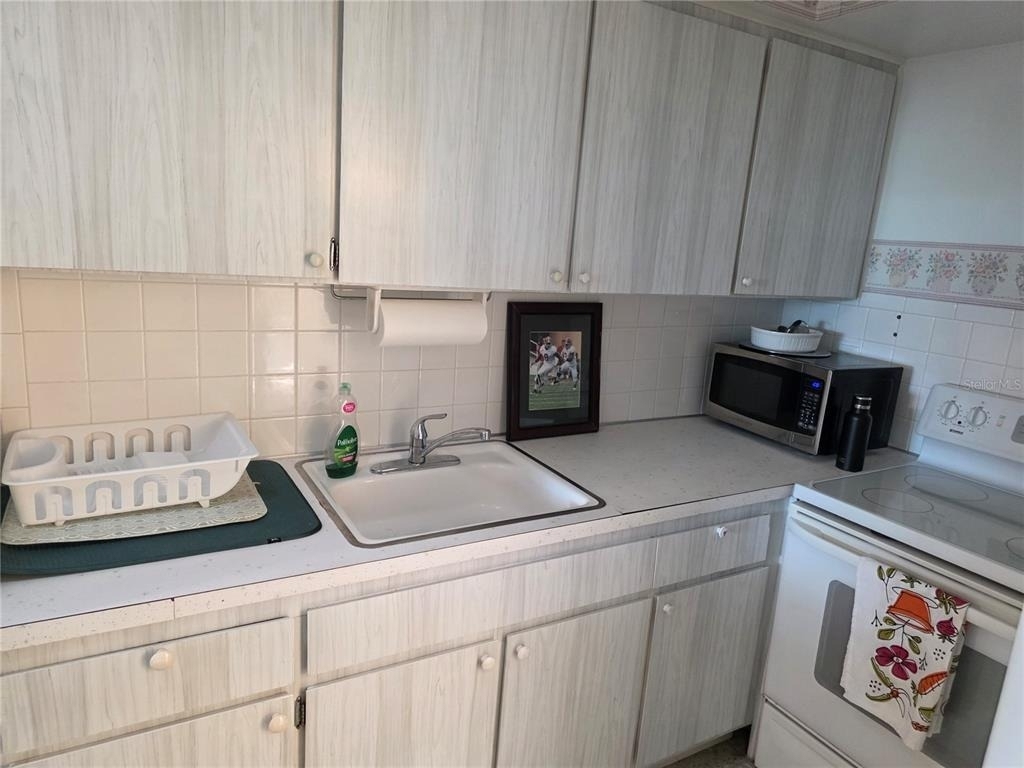 504 67th Avenue - Photo 16