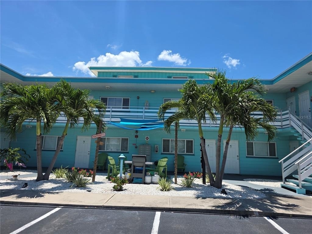 504 67th Avenue - Photo 4
