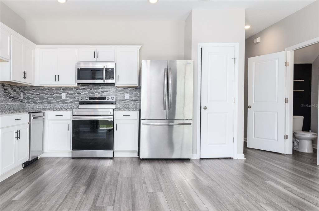 11822 Throttle Place - Photo 4