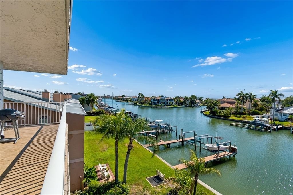 719 Pinellas Bayway S - Photo 47