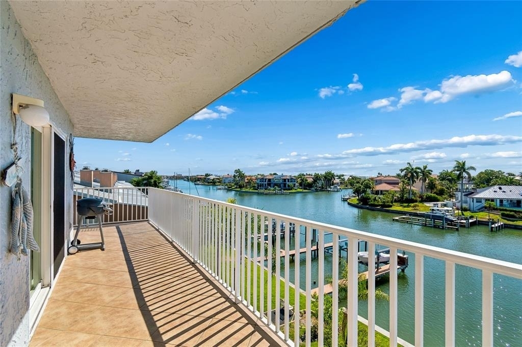 719 Pinellas Bayway S - Photo 44
