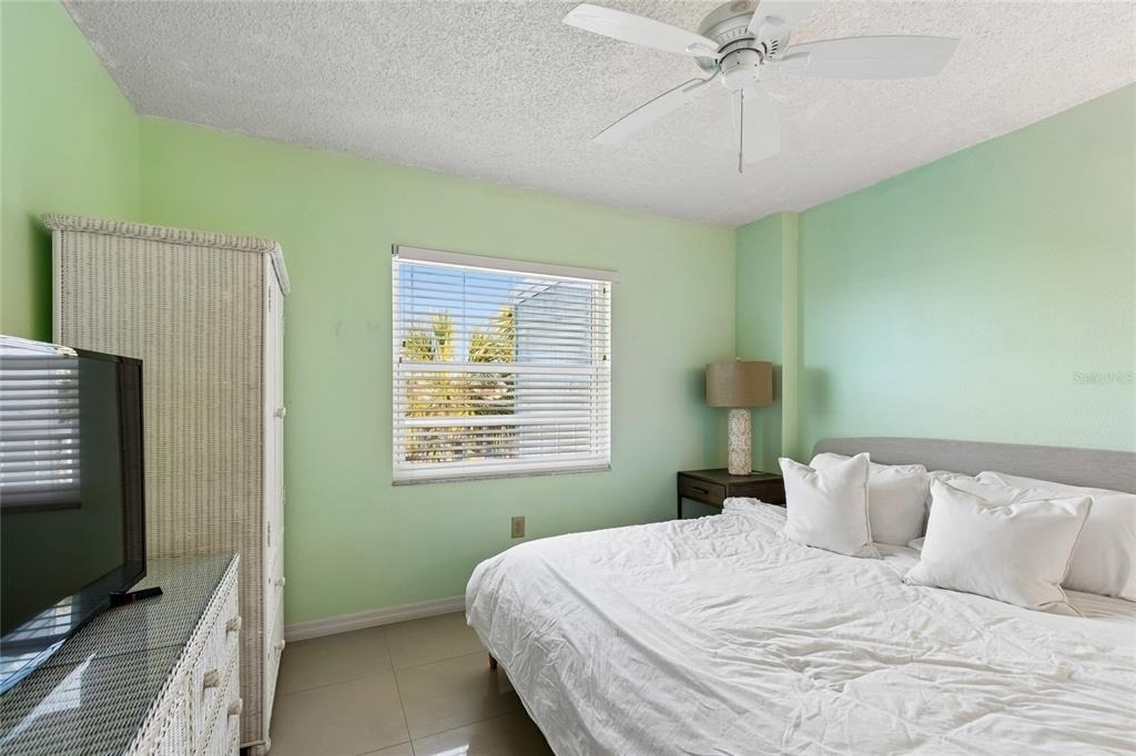 719 Pinellas Bayway S - Photo 34