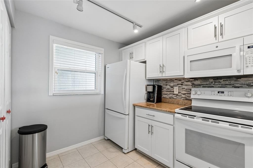 719 Pinellas Bayway S - Photo 10