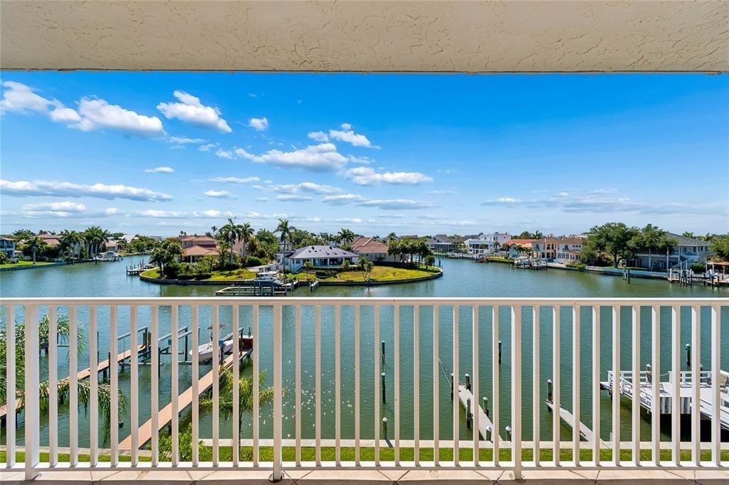 719 Pinellas Bayway S - Photo 40