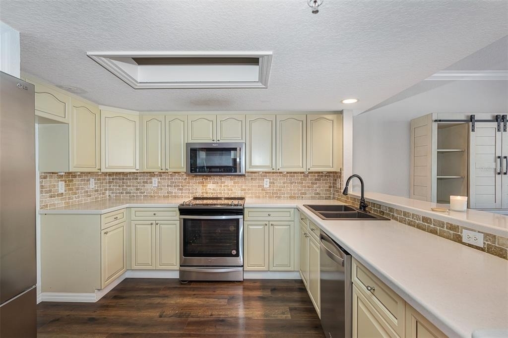 1381 Curlew Road - Photo 11