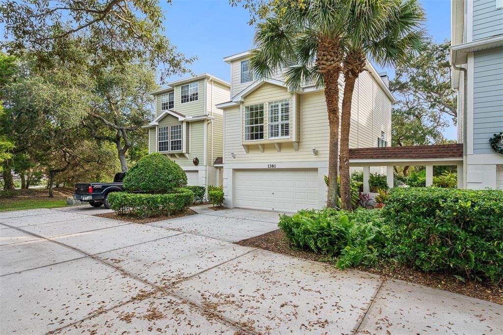 1381 Curlew Road - Photo 1