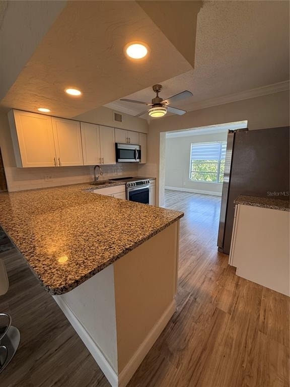 2428 Columbia Drive - Photo 6