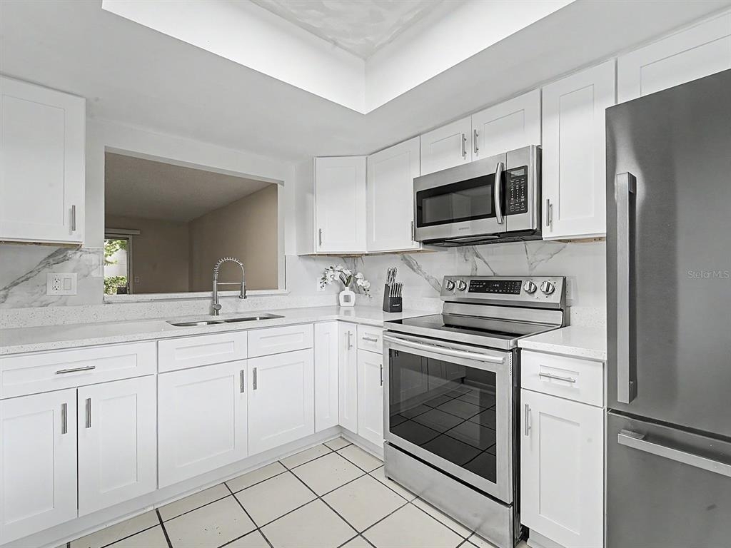 6314 Newtown Circle - Photo 2