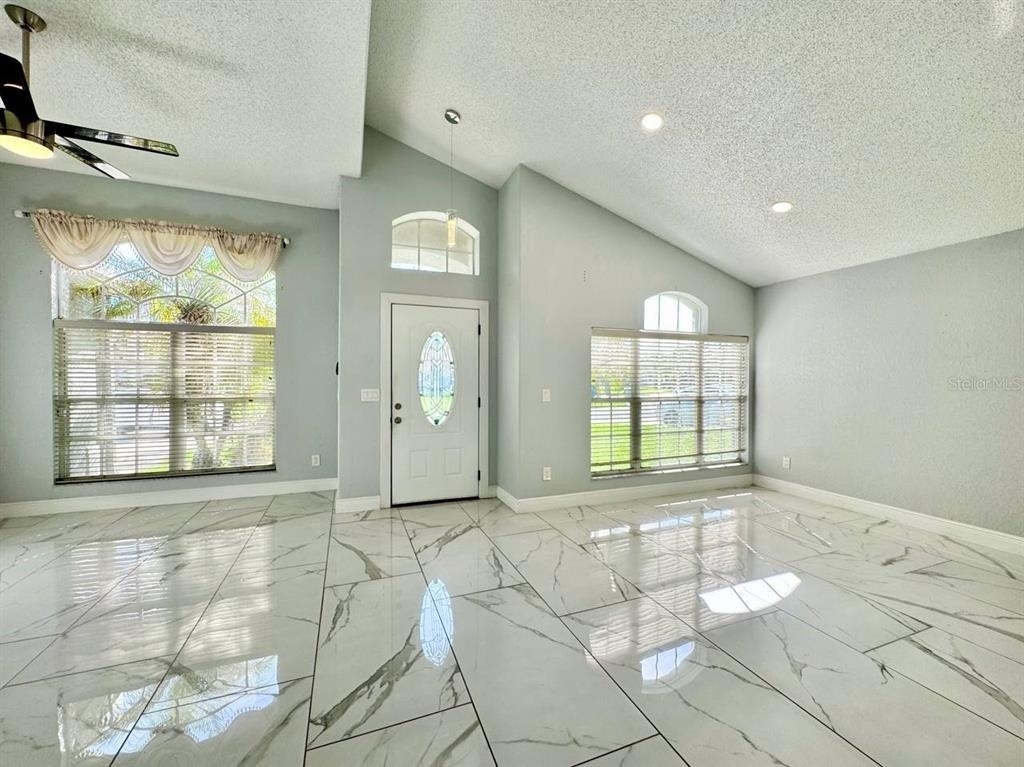 11504 Wellman Drive - Photo 2