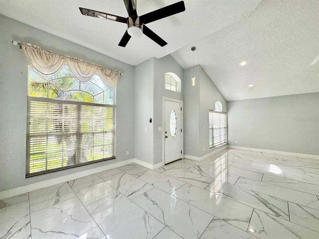 11504 Wellman Drive - Photo 4
