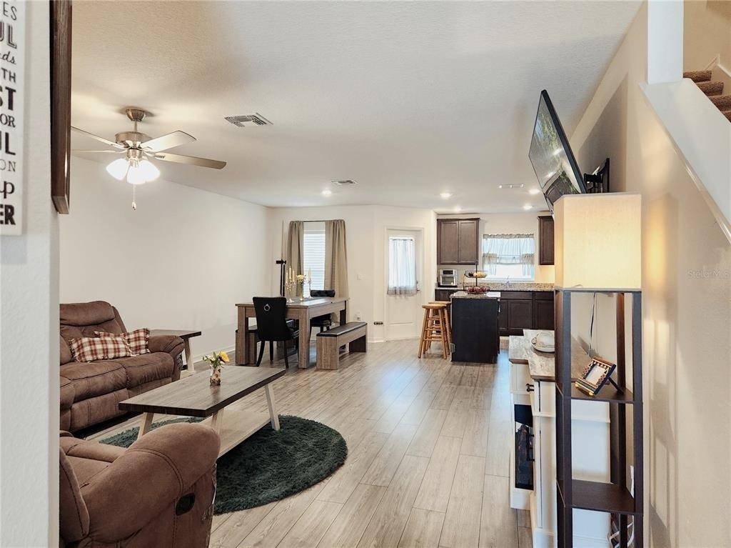 1679 Wynford Circle - Photo 5