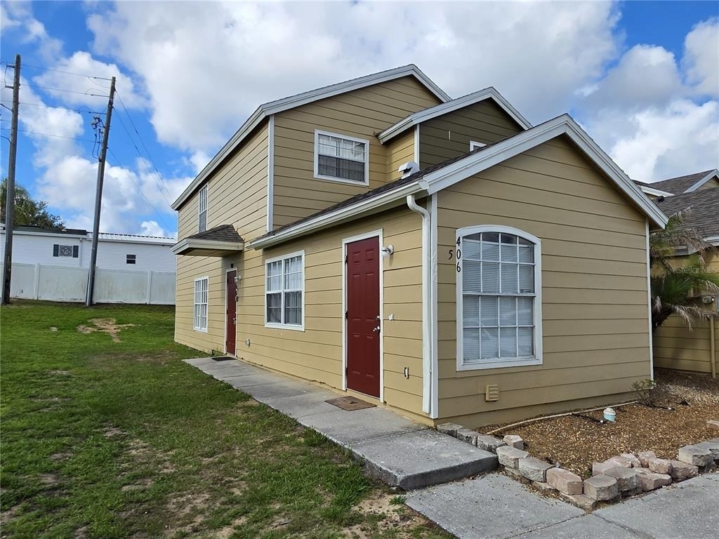 406 Washington Palm Loop - Photo 0