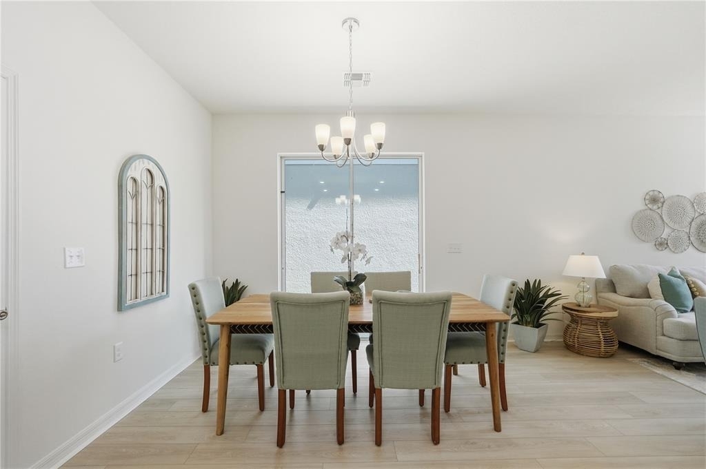9572 Westside Hills Drive - Photo 7