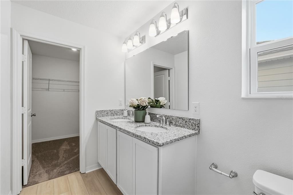 9572 Westside Hills Drive - Photo 19