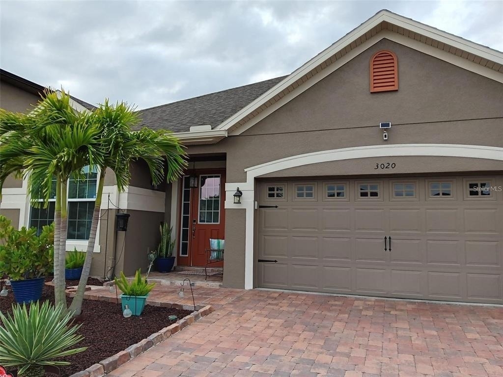 3020 Jardin Street - Photo 0