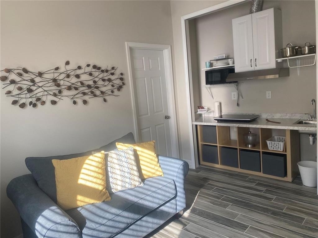 3020 Jardin Street - Photo 3