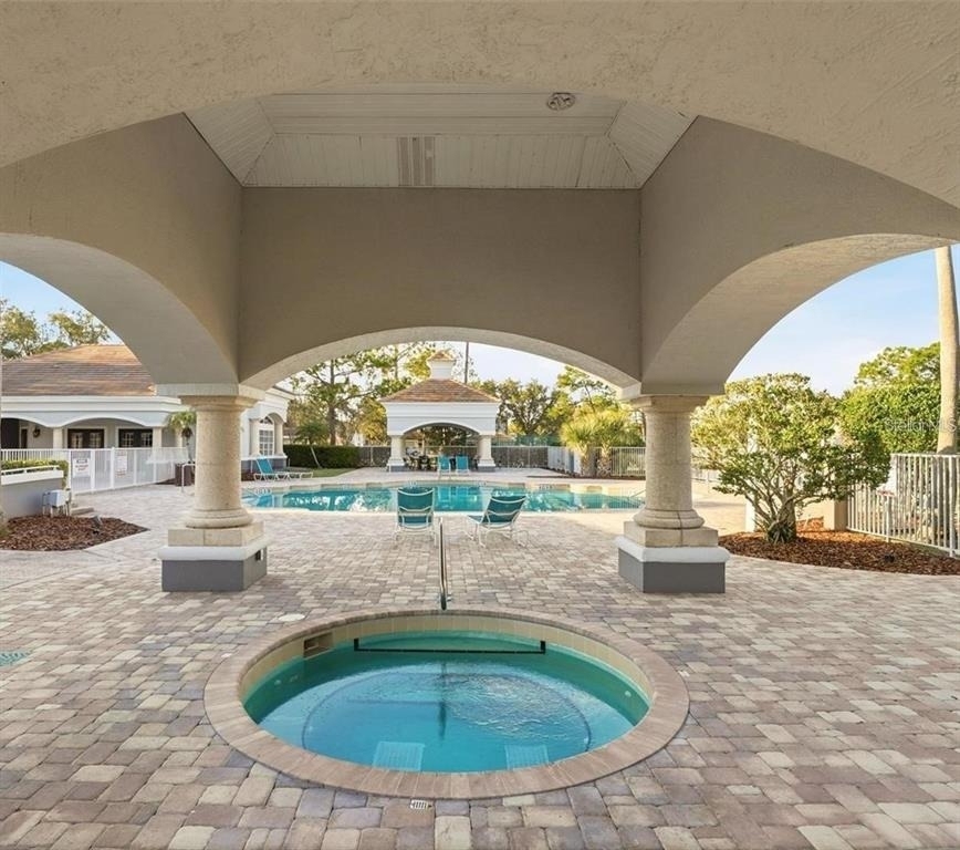 13803 Fairway Island Drive - Photo 13