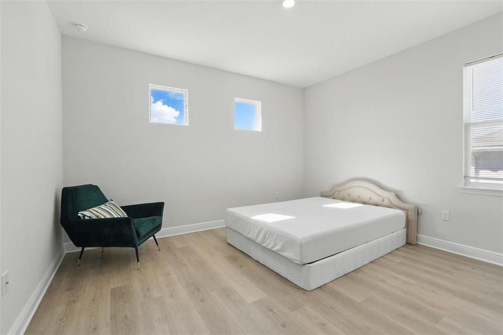 16008 Volterra Point - Photo 30