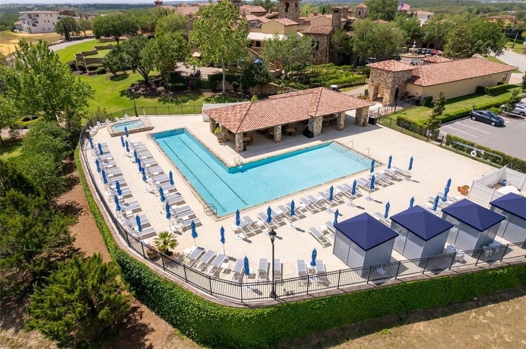 16008 Volterra Point - Photo 46