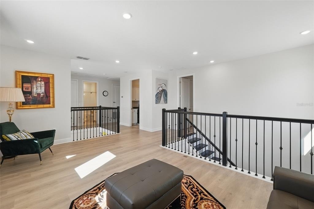 16008 Volterra Point - Photo 22