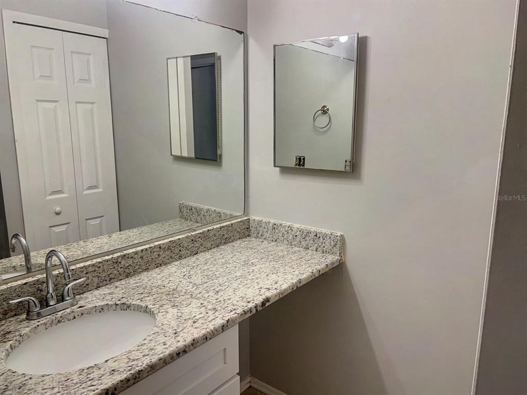 1421 Sophie Boulevard - Photo 8