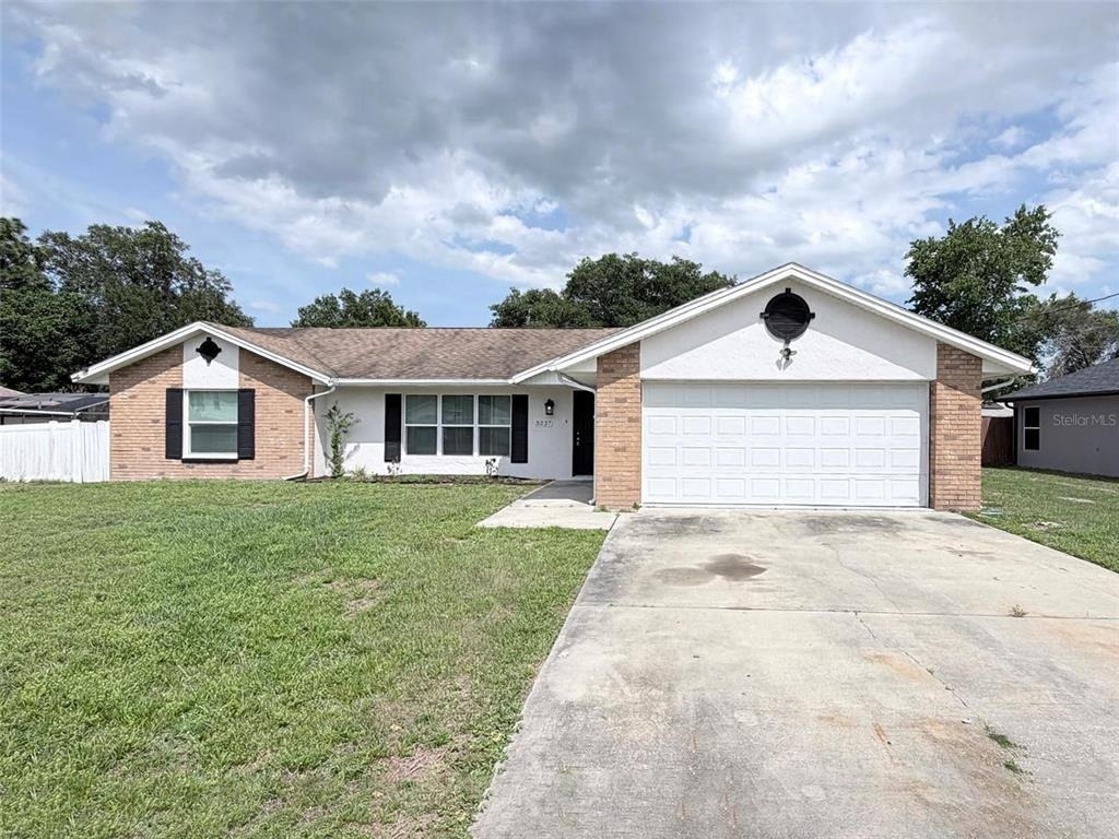 3237 London Avenue - Photo 0