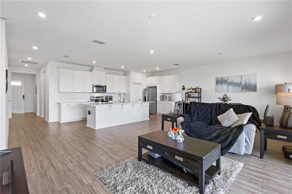2085 Valencia Blossom Street - Photo 10