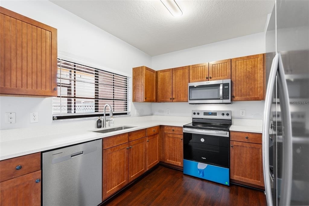 1037 Blackwater Drive - Photo 5