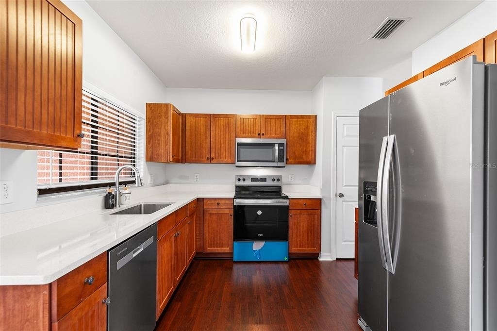 1037 Blackwater Drive - Photo 4