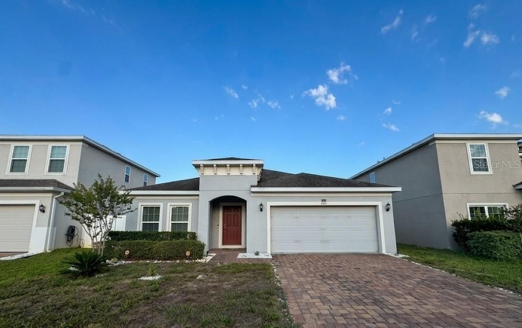 643 Samuel Place - Photo 0