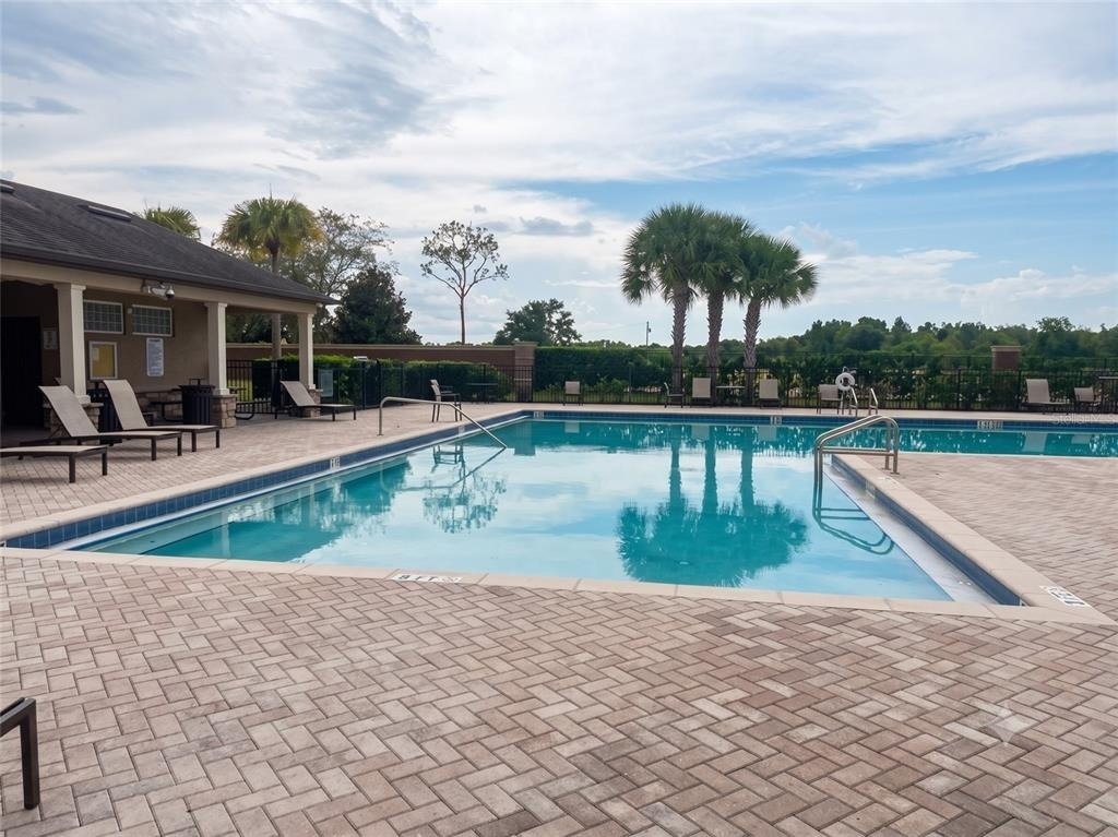 643 Samuel Place - Photo 38
