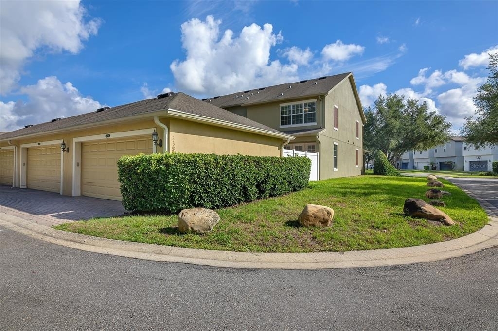 12702 Salomon Cove Drive - Photo 5