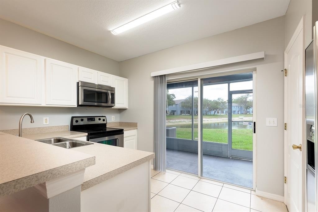 425 Wilton Circle - Photo 6