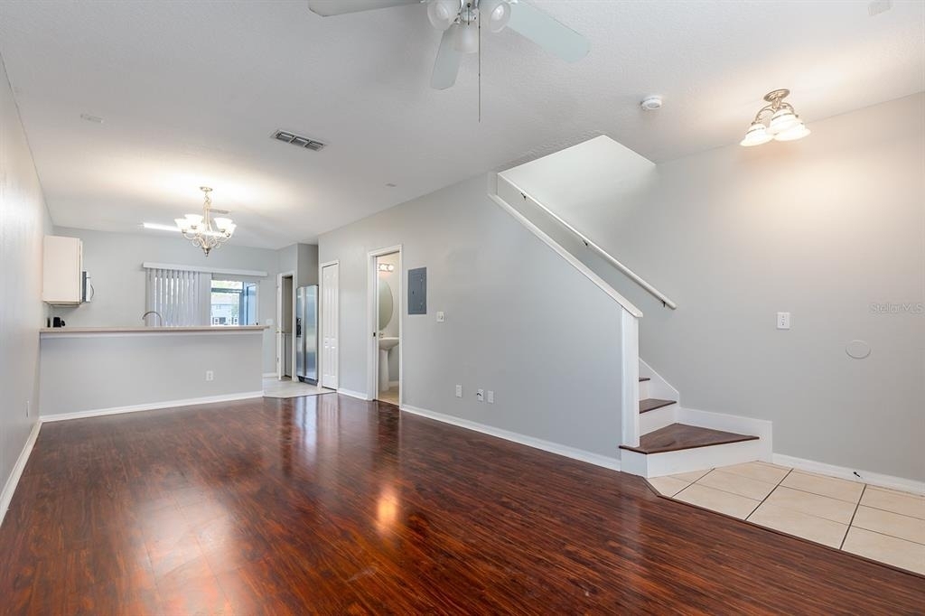425 Wilton Circle - Photo 1