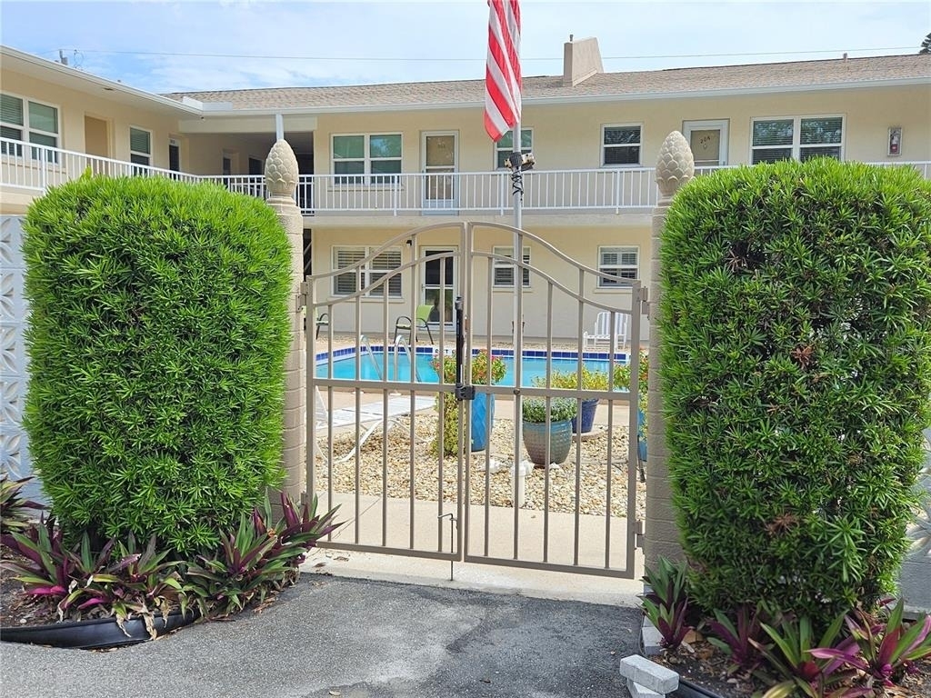 509 W Venice Avenue - Photo 1