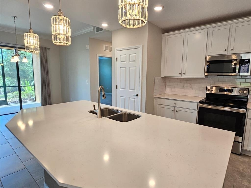 10027 Crooked Creek Drive - Photo 22