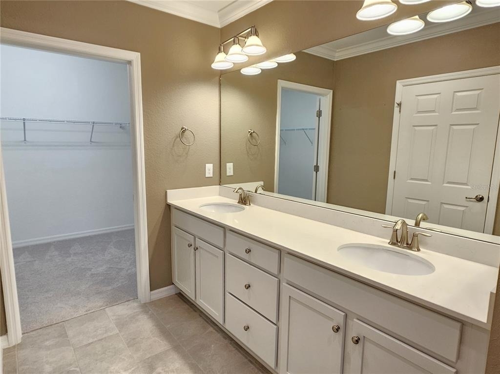 10027 Crooked Creek Drive - Photo 29