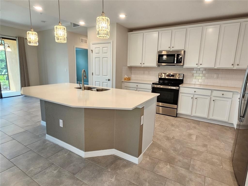 10027 Crooked Creek Drive - Photo 18