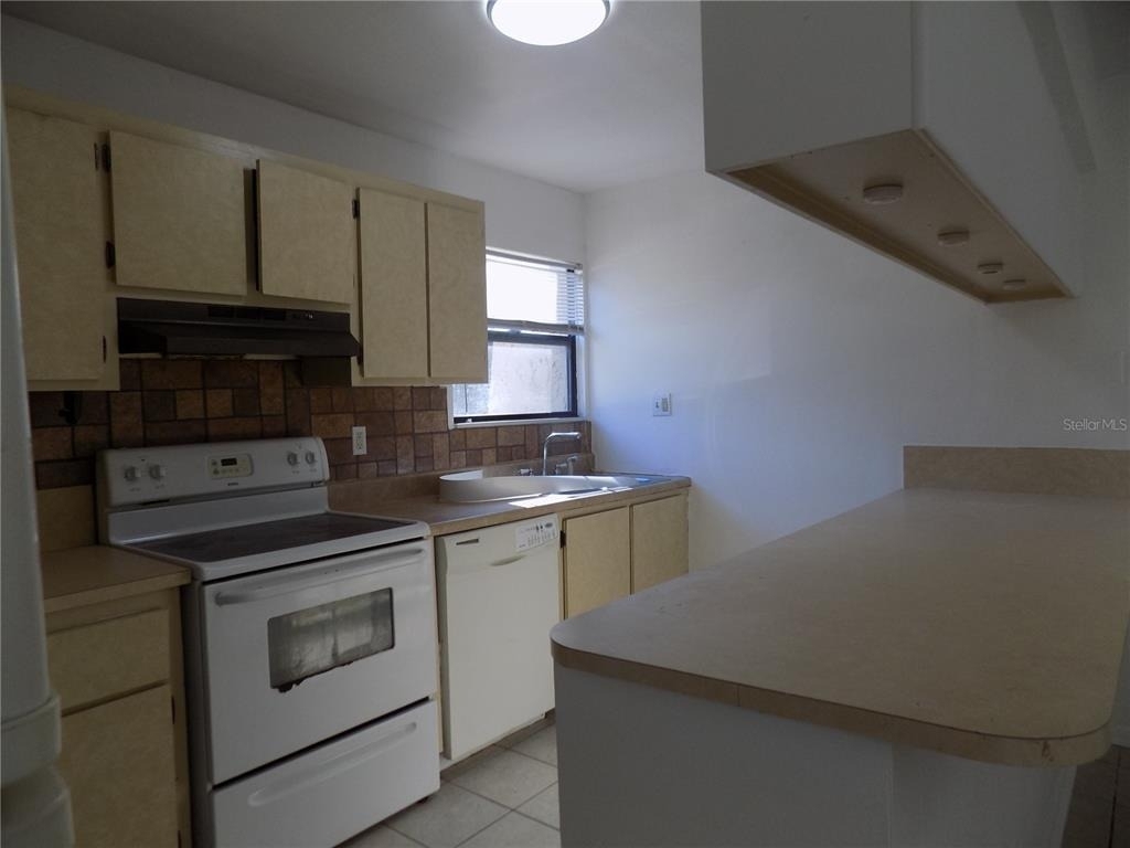 2811 Sw Archer Road - Photo 12