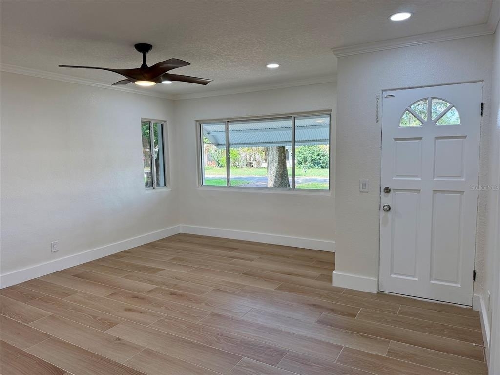 301 S Seminole Avenue - Photo 7