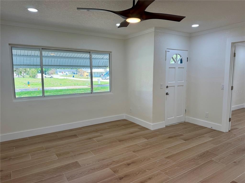 301 S Seminole Avenue - Photo 5
