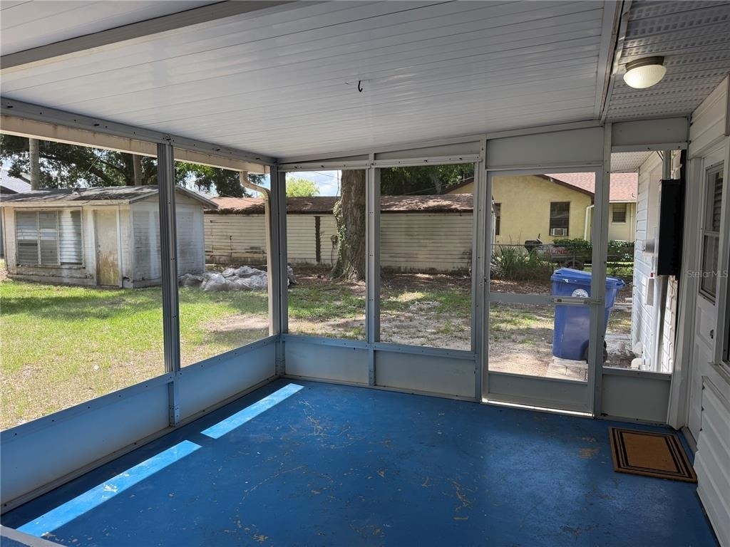301 S Seminole Avenue - Photo 35