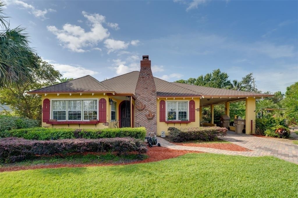 2390 Sheridan Road - Photo 1