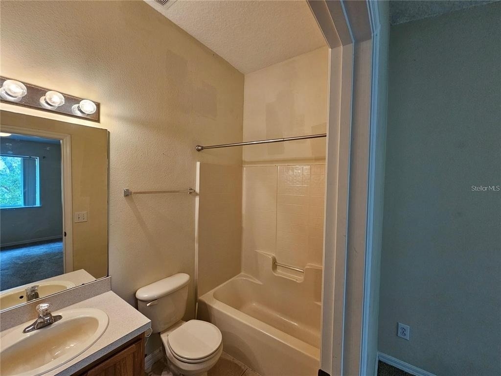 506 Wilton Cir - Photo 10