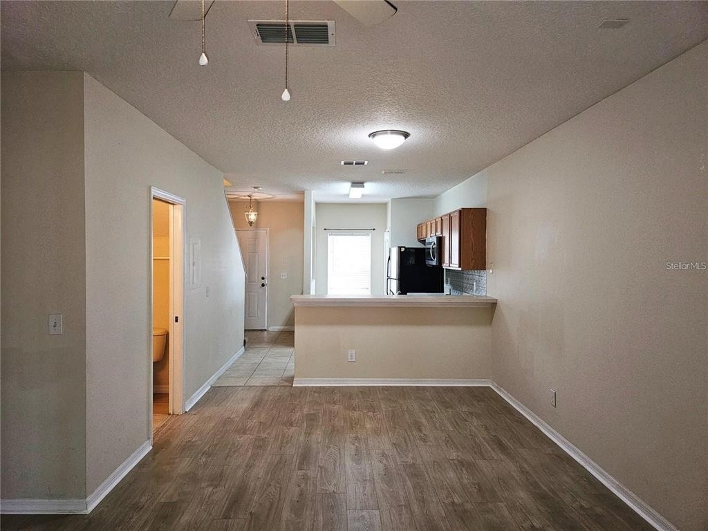 506 Wilton Cir - Photo 4