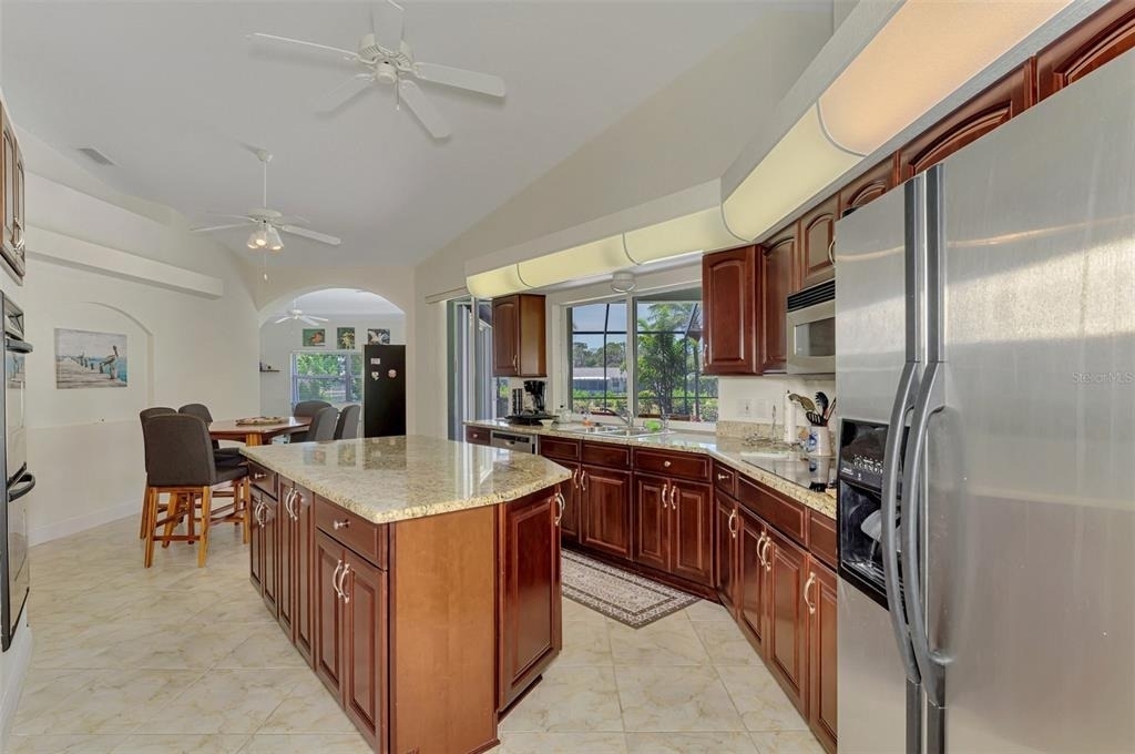 900 Park Place Drive - Photo 33
